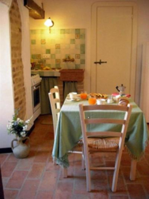 Apartment in Castelferretti/Marken 22761